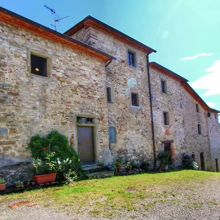 Rustic Farmhouse With Fishing Lake Beautiful View Peace Quiet And Nature Monte Santa Maria Tiberina